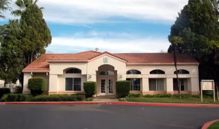 Photo #1: 20026747 Listing 