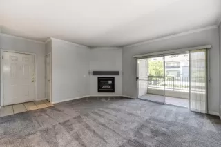 Photo #5: 20026818 Listing