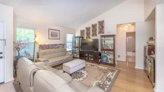 Photo #3: 20026950 Listing 