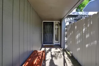 Photo #1: 20027087 Listing 