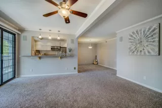 Photo #6: 20027096 Listing