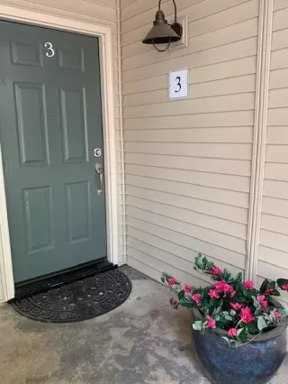 Photo #1: 20027121 Listing