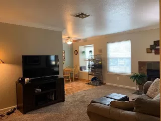 Photo #2: 20027121 Listing