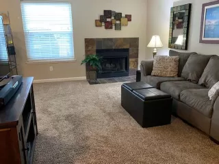 Photo #3: 20027121 Listing