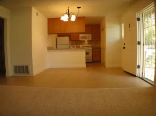 Photo #2: 20027296 Listing 