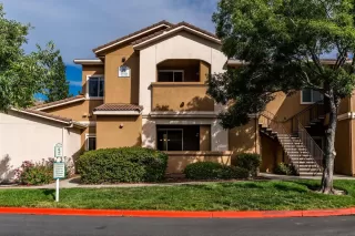 Photo #2: 20027301 Listing 