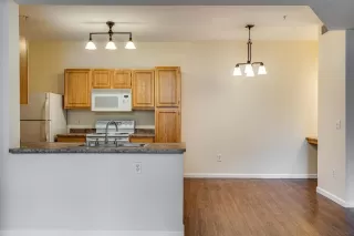 Photo #6: 20027301 Listing 