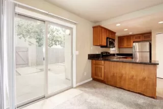 Photo #6: 20027560 Listing