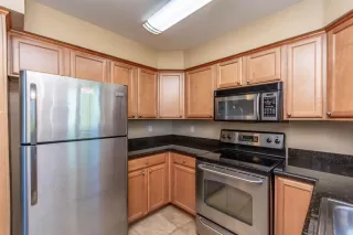 Photo #5: 20027571 Listing