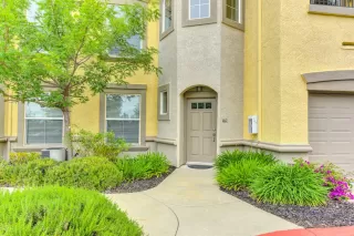 Photo #1: 20027678 Listing 