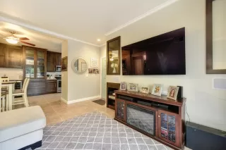 Photo #5: 20027806 Listing 