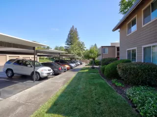 Photo #4: 20028001 Listing