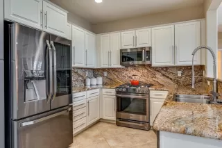 Photo #3: 20028219 Listing