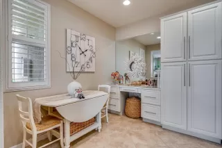 Photo #5: 20028219 Listing