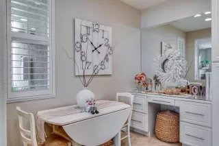 Photo #6: 20028219 Listing