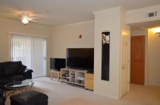 Photo #4: 20028225 Listing 