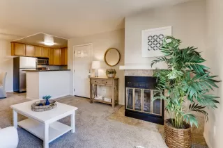 Photo #5: 20028240 Listing