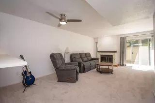 Photo #4: 20028403 Listing 