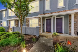 Photo #3: 20028553 Listing
