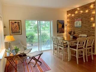 Photo #2: 20028686 Listing