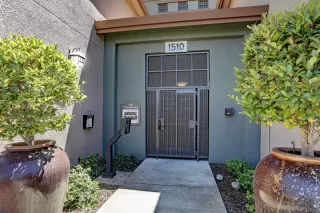 Photo #2: 20028980 Listing