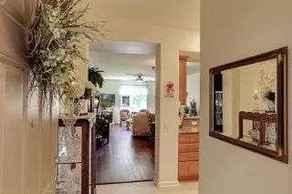 Photo #3: 20028980 Listing