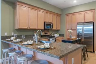 Photo #2: 20029284 Listing