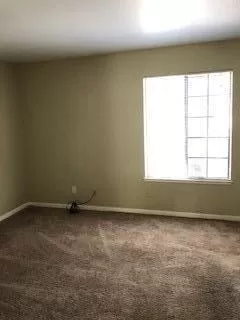 Photo #6: 20029392 Listing 