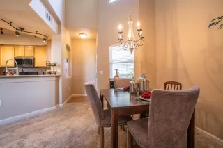 Photo #4: 20029492 Listing