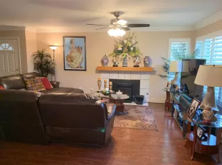 Photo #6: 20029521 Listing 