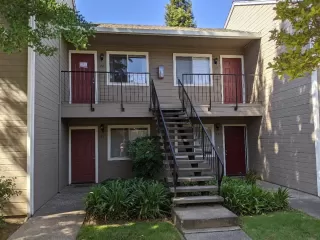 Photo #1: 20029992 Listing 