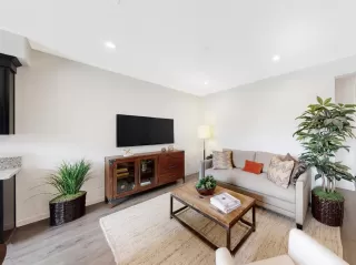 Photo #6: 20030021 Listing