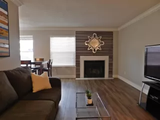 Photo #2: 20030055 Listing