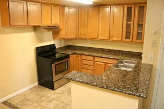 Photo #2: 20030085 Listing