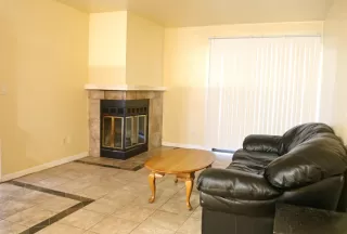 Photo #3: 20030085 Listing