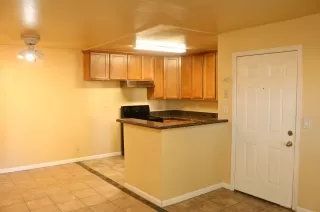Photo #4: 20030085 Listing