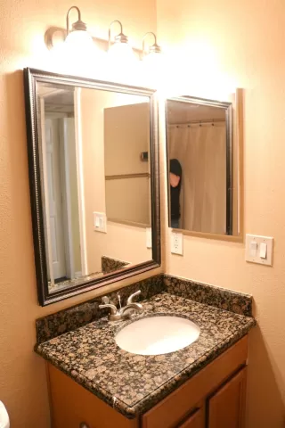 Photo #5: 20030085 Listing