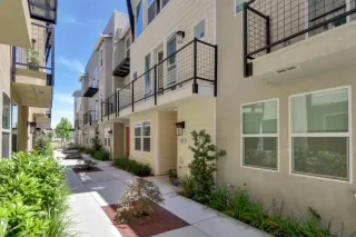 Photo #2: 20030218 Listing 