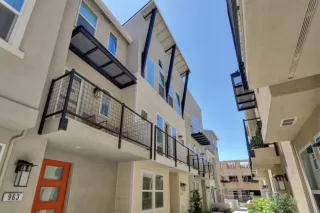 Photo #4: 20030218 Listing 