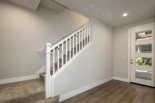 Photo #5: 20030218 Listing 