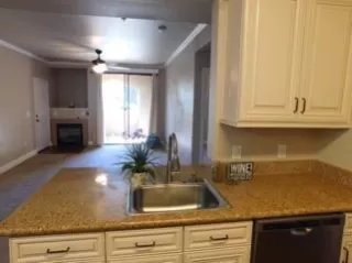 Photo #4: 20030426 Listing 