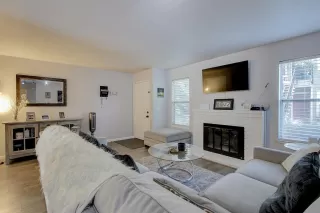 Photo #1: 20030943 Listing 