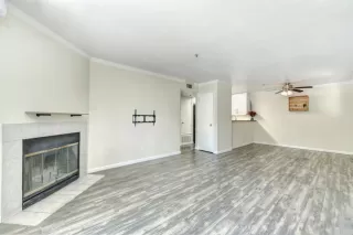 Photo #6: 20031088 Listing