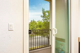 Photo #5: 20031409 Listing 