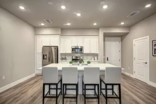 Photo #1: 20031460 Listing