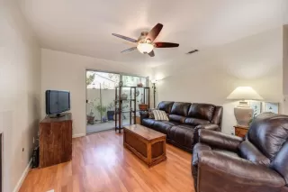 Photo #5: 20031485 Listing 