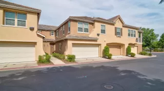 Photo #2: 20031493 Listing