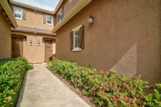 Photo #3: 20031493 Listing