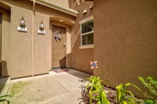 Photo #4: 20031493 Listing