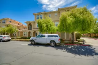 Photo #2: 20031582 Listing